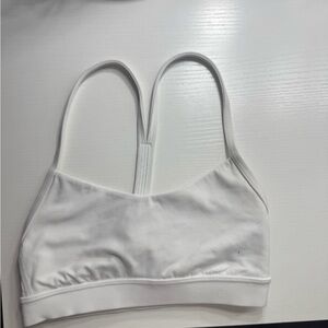 Women’s Lululemon Flow Y Bra Nulu, Light Support - Size 2 - White